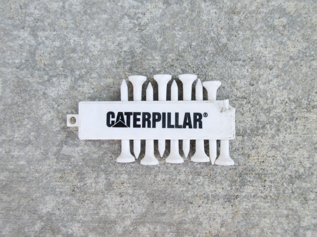 Caterpillar golf tee set
